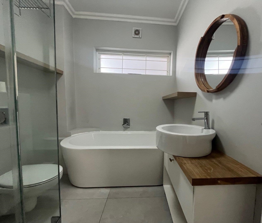 To Let 2 Bedroom Property for Rent in Sea Point Western Cape